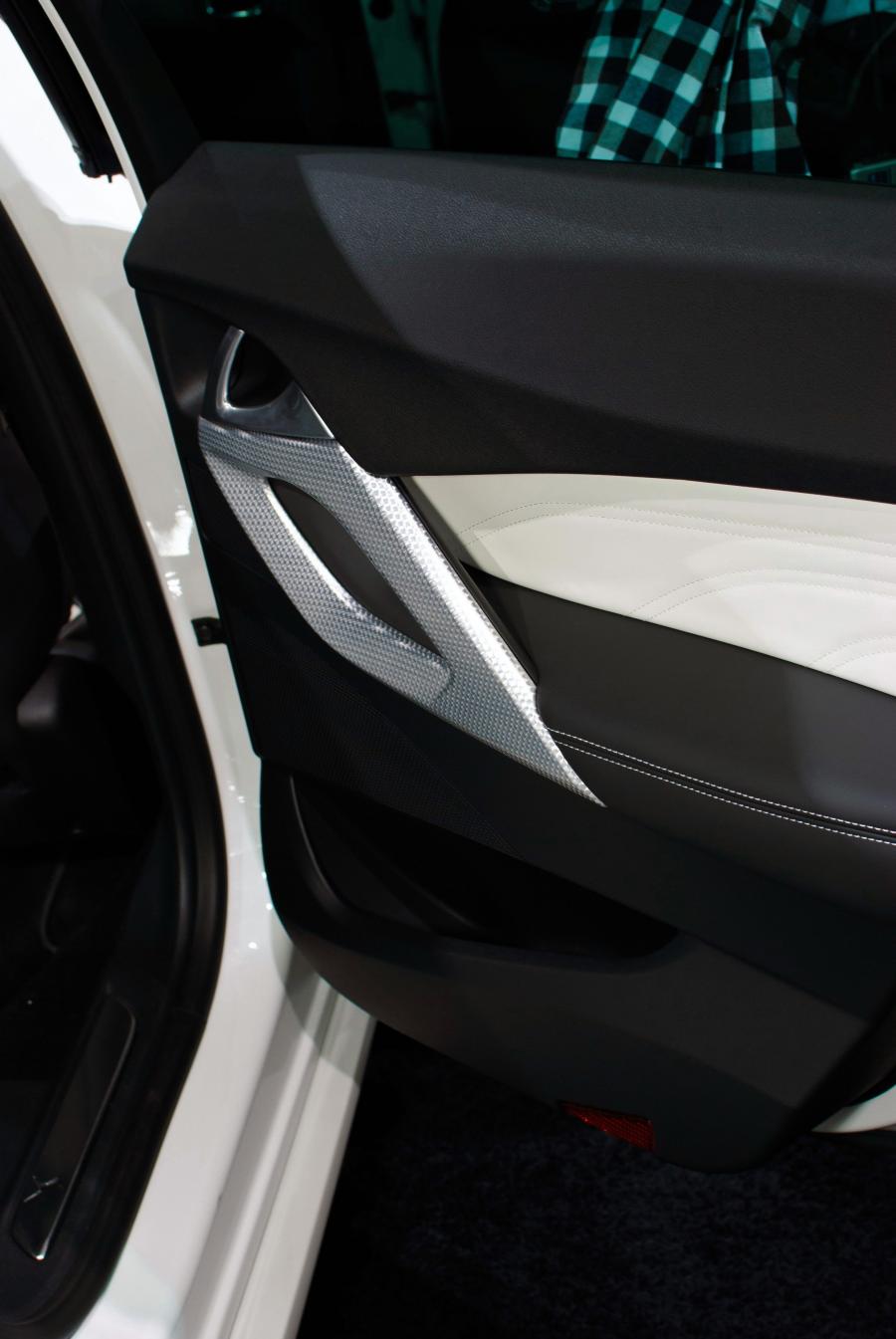  Citroen DS5 2012 года  (фото 153 из 182)